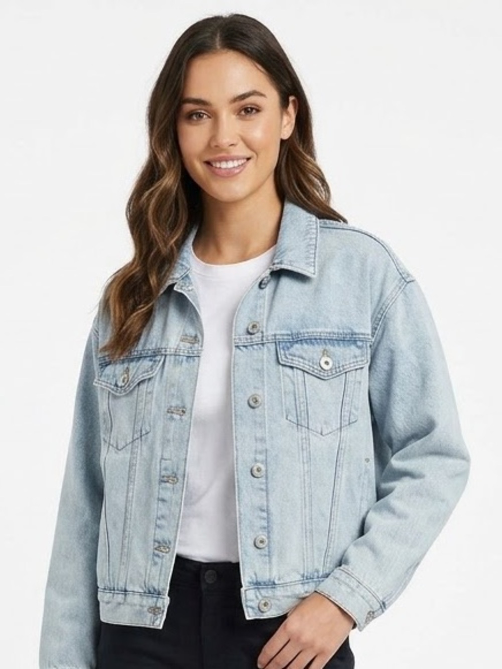 Uniqlo Women's Cropped Denim Jacket in a light blue wash Size M 100% Cotton